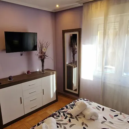 Apartman La Cueva De Gonza - 5 Pax - Wifi - Vut-4092-as *